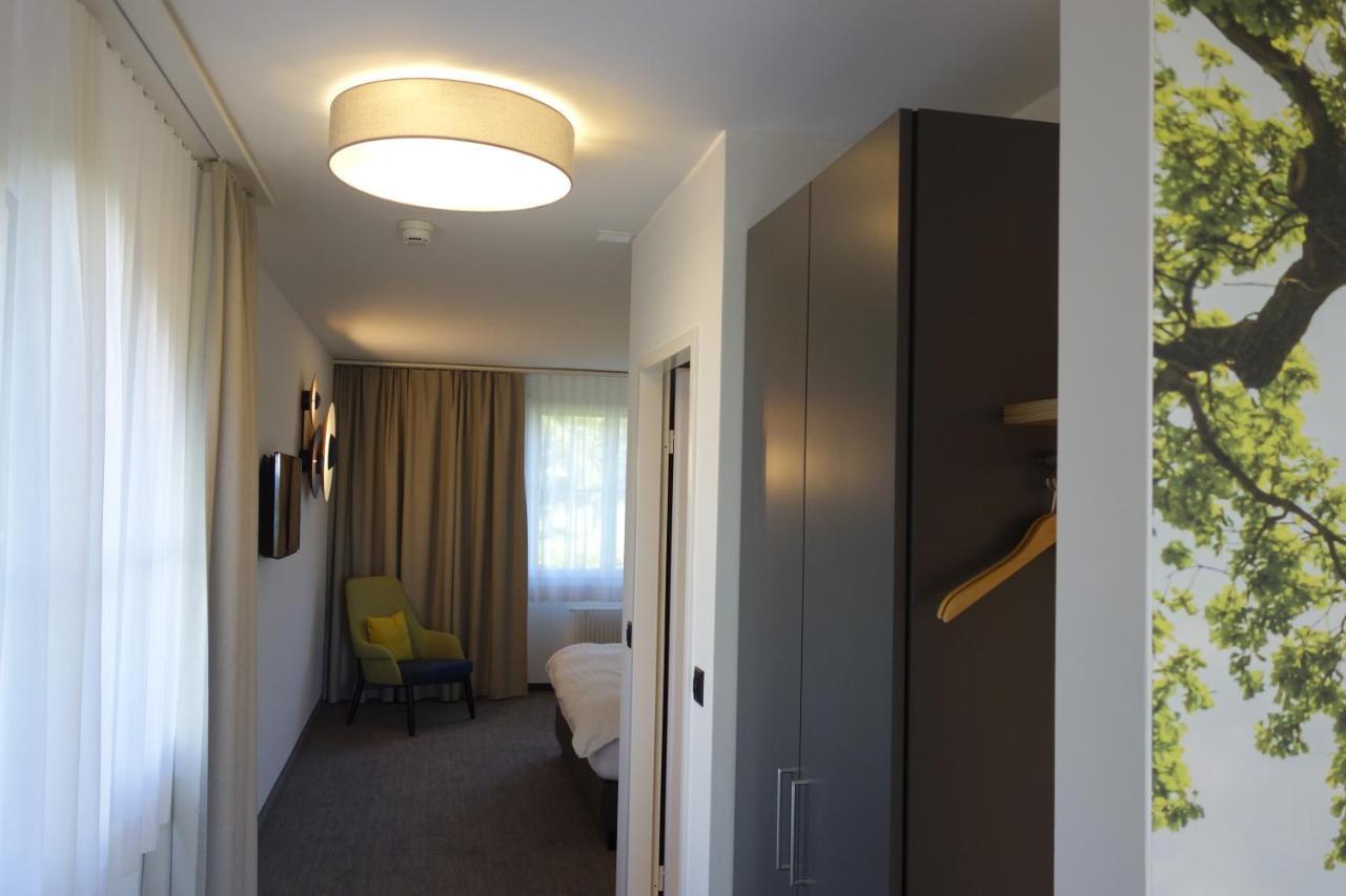 Hotel Urs Und Viktor Bettlach Exterior photo