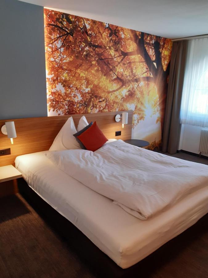 Hotel Urs Und Viktor Bettlach Exterior photo