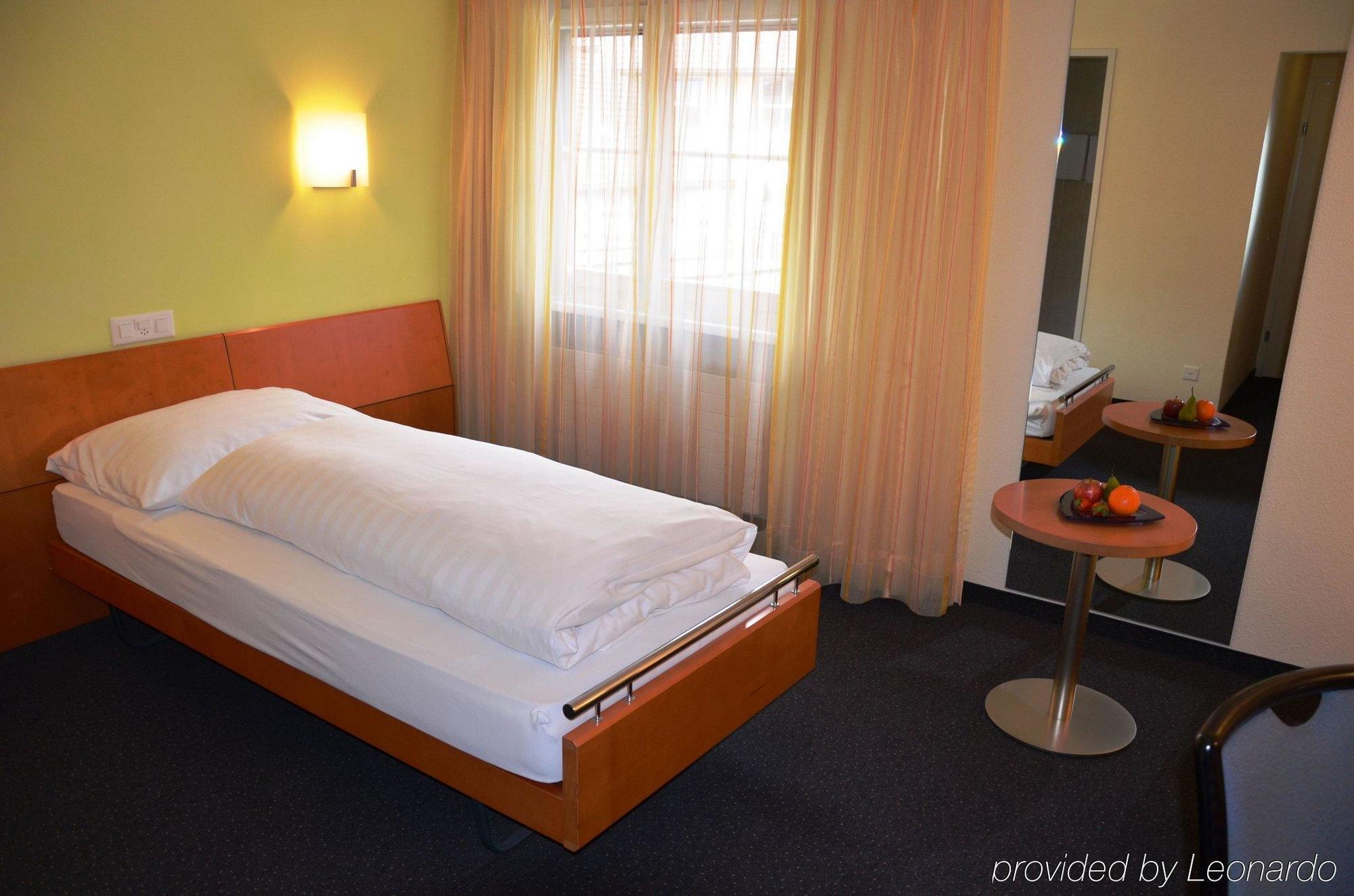 Hotel Urs Und Viktor Bettlach Exterior photo